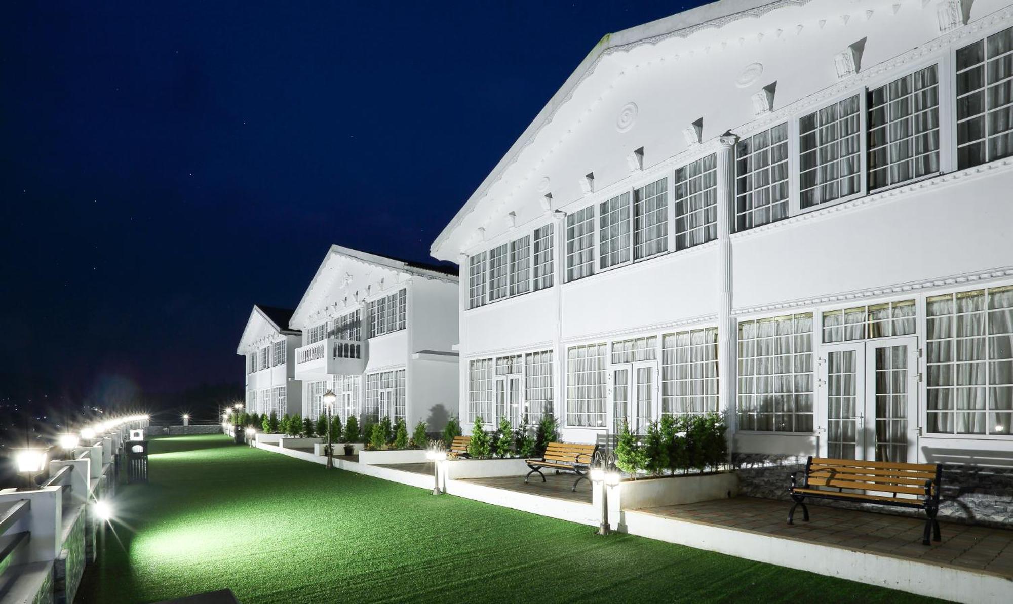 Treebo Skydale Inn & Suites With Mountain View Ooty Exterior foto